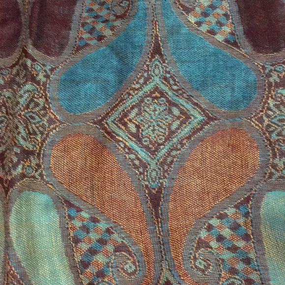 NWOT European Pashmina - Picture 4 of 5